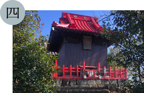 神社の裏方